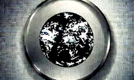 The Ledger Remembers: On-Chain Signals of the Oil Shock
